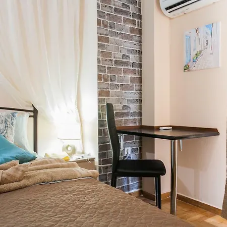 Guest house Cozy Walk To Acropolis Athens